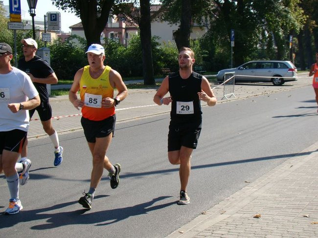 Królewski bieg ulicami Leszna (zdjęcia)