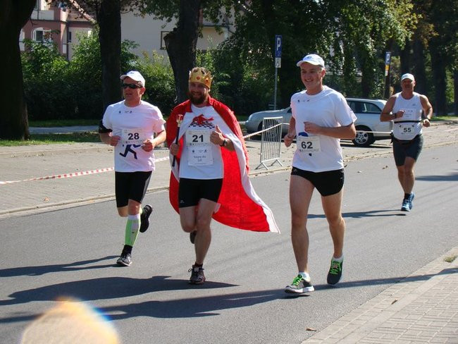 Królewski bieg ulicami Leszna (zdjęcia)