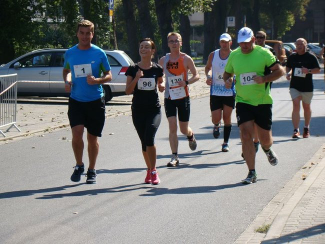 Królewski bieg ulicami Leszna (zdjęcia)