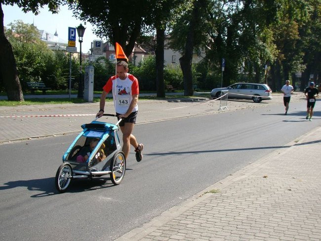 Królewski bieg ulicami Leszna (zdjęcia)