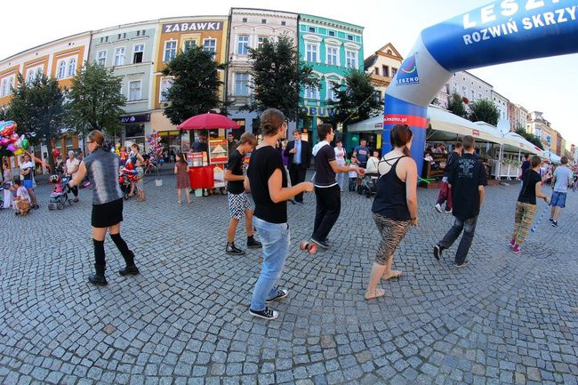 Tłumy wiwatowały na cześć króla (zdjęcia)