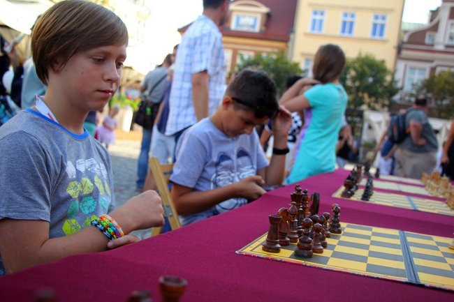 Tłumy wiwatowały na cześć króla (zdjęcia)