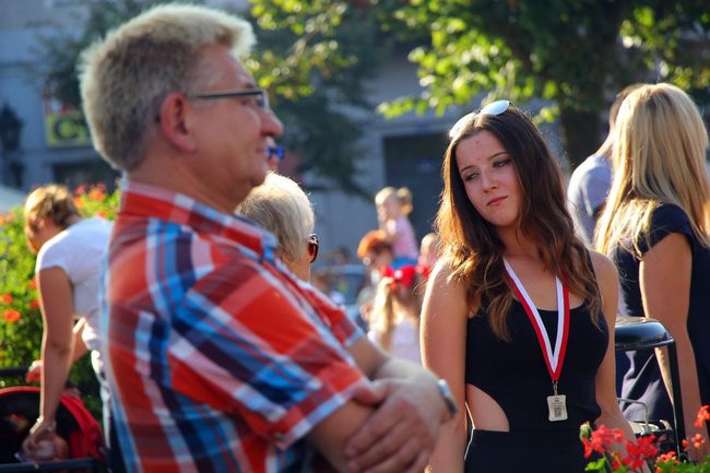 Tłumy wiwatowały na cześć króla (zdjęcia)