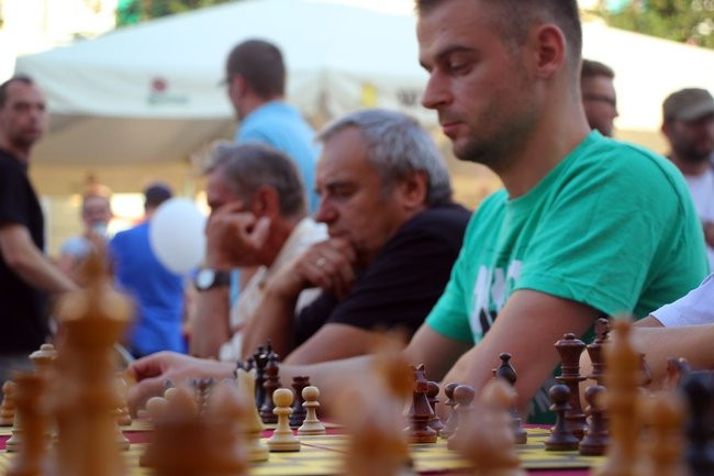 Tłumy wiwatowały na cześć króla (zdjęcia)