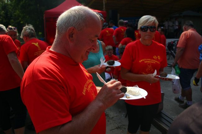 Pyszne pyry po długiej trasie (zdjęcia)