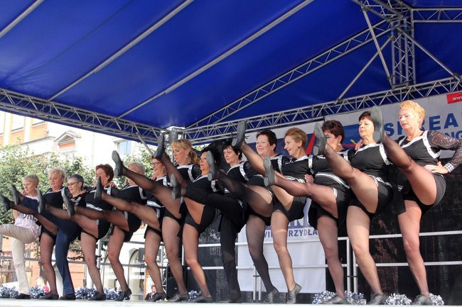 Czirliderki 50+ pokazały się w tvn (zdjęcia i wideo)