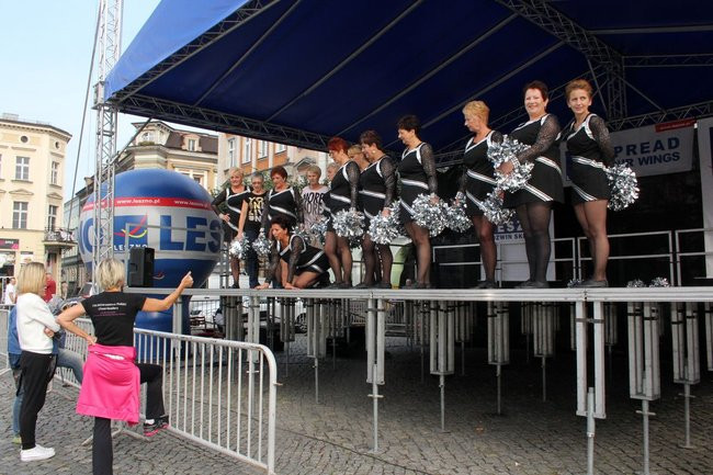 Czirliderki 50+ pokazały się w tvn (zdjęcia i wideo)