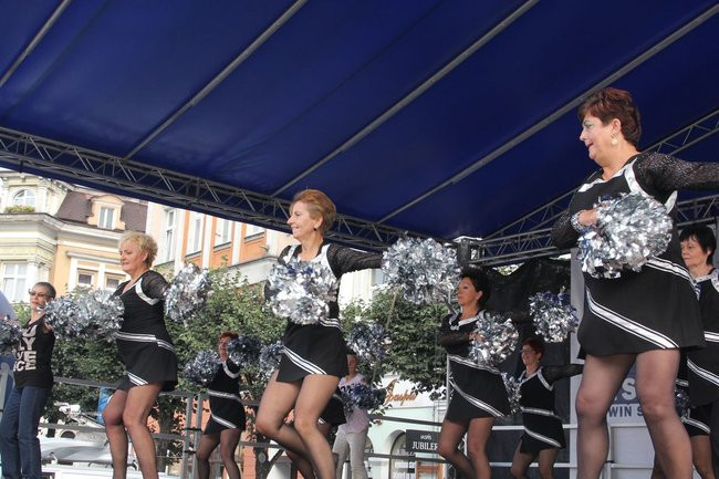 Czirliderki 50+ pokazały się w tvn (zdjęcia i wideo)