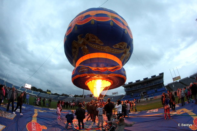 Nocny pokaz na Smoczyku (zdjęcia)