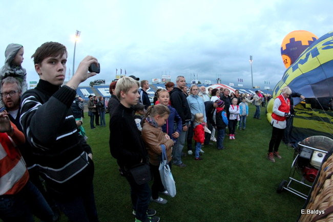 Nocny pokaz na Smoczyku (zdjęcia)