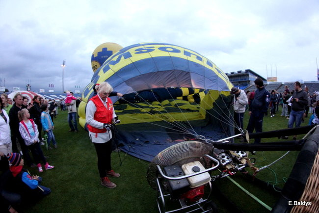 Nocny pokaz na Smoczyku (zdjęcia)