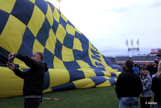 Nocny pokaz na Smoczyku (zdjęcia)