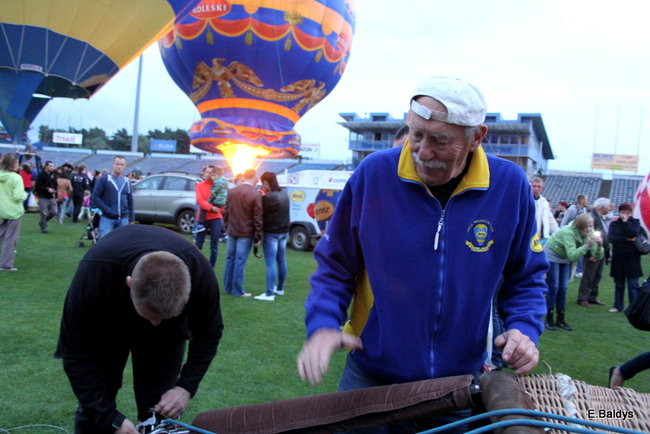 Nocny pokaz na Smoczyku (zdjęcia)