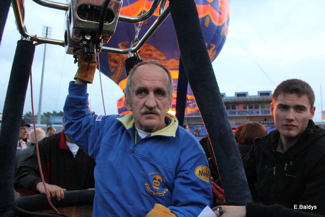 Nocny pokaz na Smoczyku (zdjęcia)