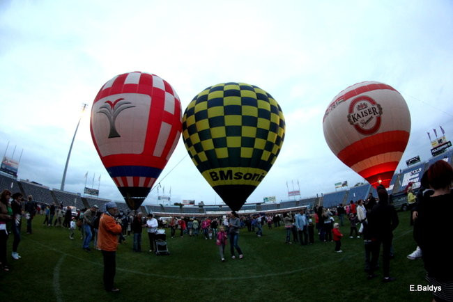 Nocny pokaz na Smoczyku (zdjęcia)