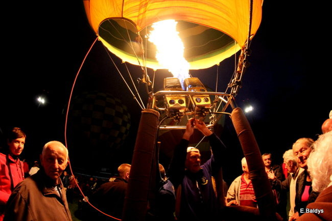 Nocny pokaz na Smoczyku (zdjęcia)