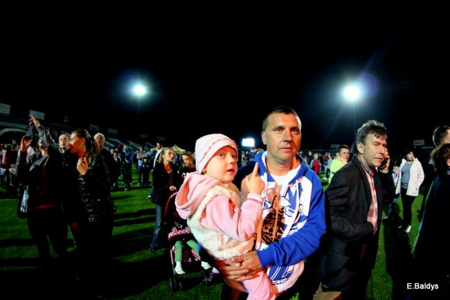 Nocny pokaz na Smoczyku (zdjęcia)