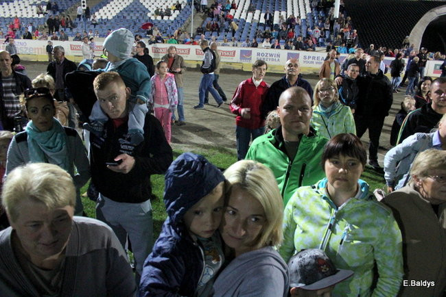 Nocny pokaz na Smoczyku (zdjęcia)