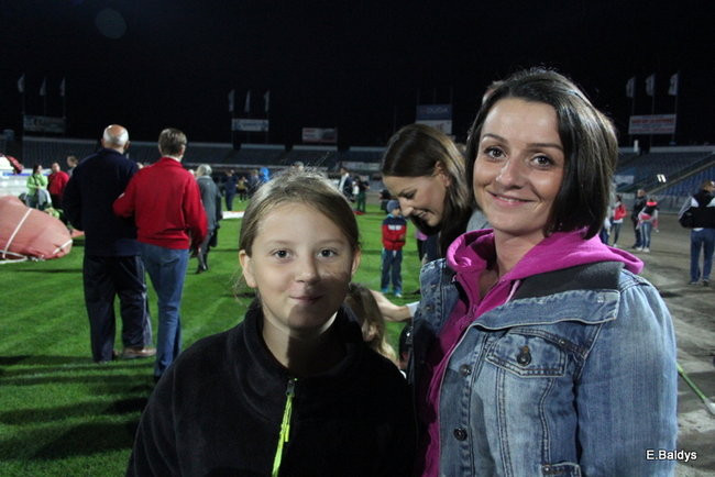 Nocny pokaz na Smoczyku (zdjęcia)