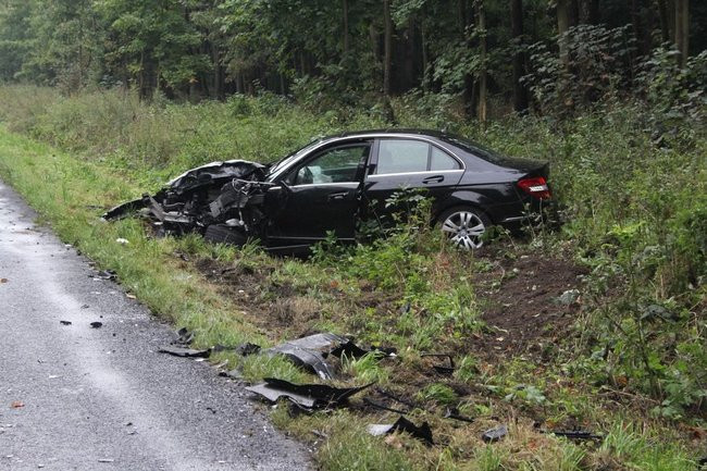 Zderzenie niedaleko Książęcego Lasu (zdjęcia)