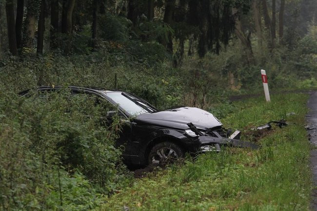 Zderzenie niedaleko Książęcego Lasu (zdjęcia)