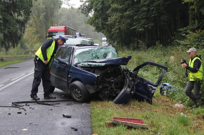 Zderzenie niedaleko Książęcego Lasu (zdjęcia)