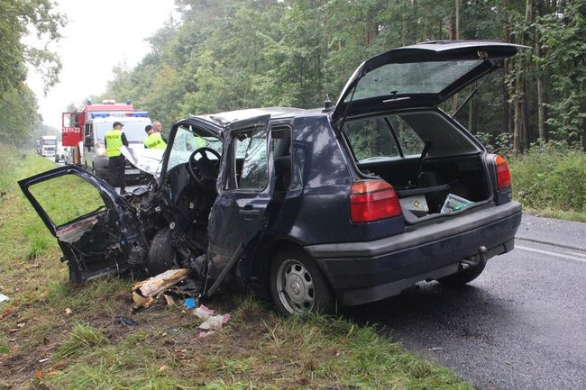 Zderzenie niedaleko Książęcego Lasu (zdjęcia)