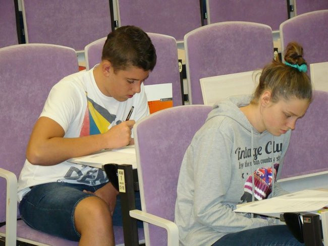 Sprawdzian z angielskiego (zdjęcia)