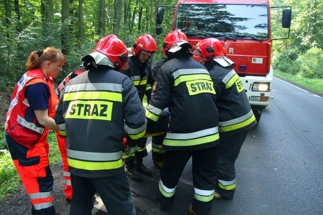 TIR wpadł do rowu (zdjęcia)