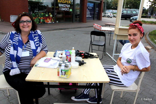 Uzbierali 34 metry złotówek (zdjęcia)