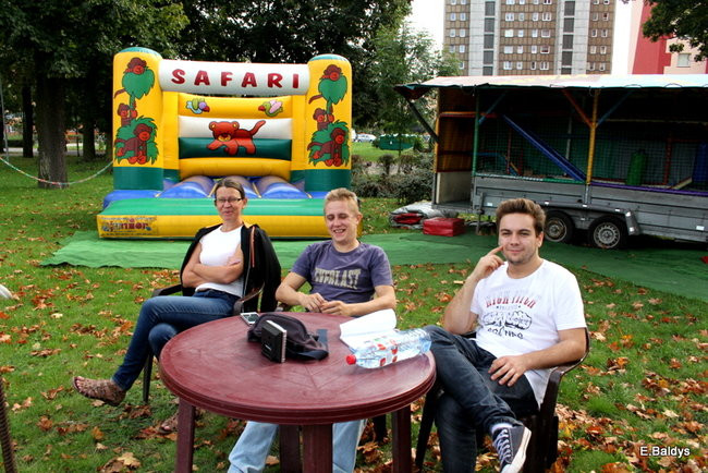 Uzbierali 34 metry złotówek (zdjęcia)