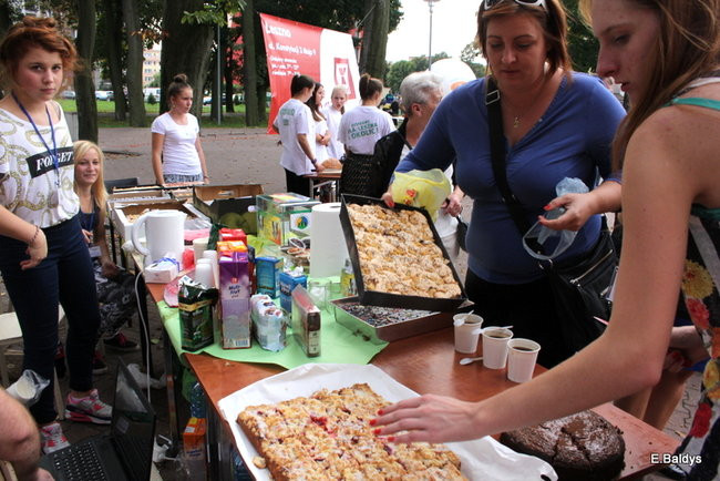 Uzbierali 34 metry złotówek (zdjęcia)