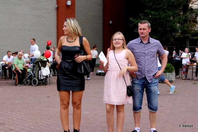 Uzbierali 34 metry złotówek (zdjęcia)