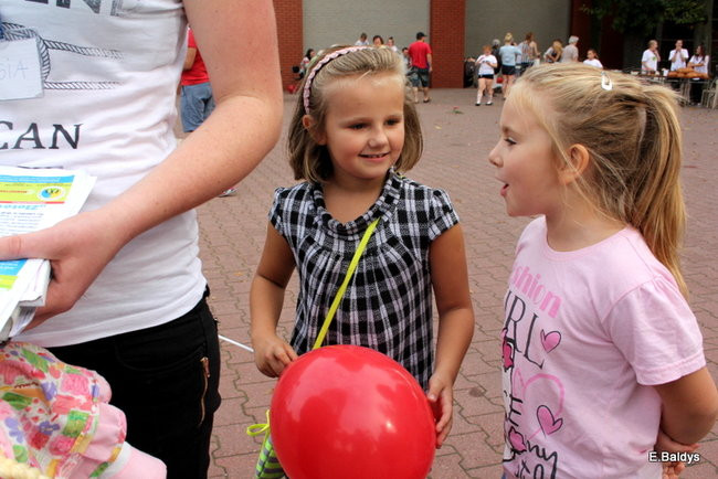 Uzbierali 34 metry złotówek (zdjęcia)