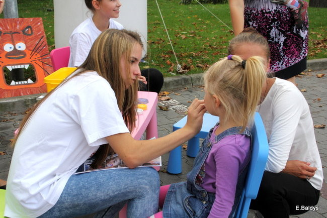 Uzbierali 34 metry złotówek (zdjęcia)