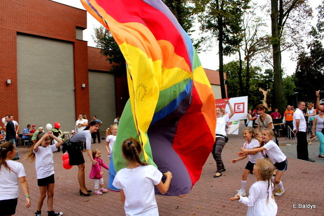 Uzbierali 34 metry złotówek (zdjęcia)