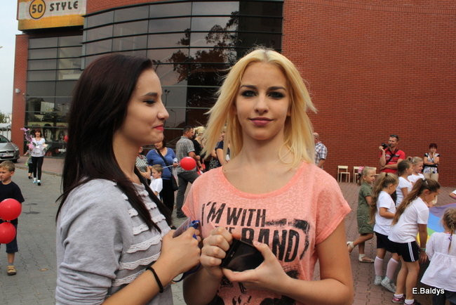 Uzbierali 34 metry złotówek (zdjęcia)