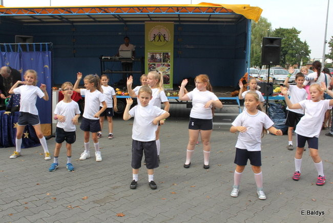 Uzbierali 34 metry złotówek (zdjęcia)