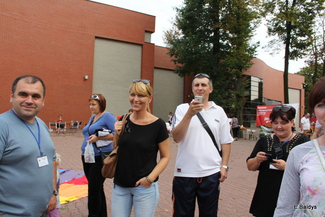 Uzbierali 34 metry złotówek (zdjęcia)