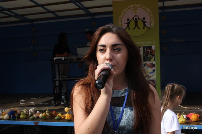 Uzbierali 34 metry złotówek (zdjęcia)