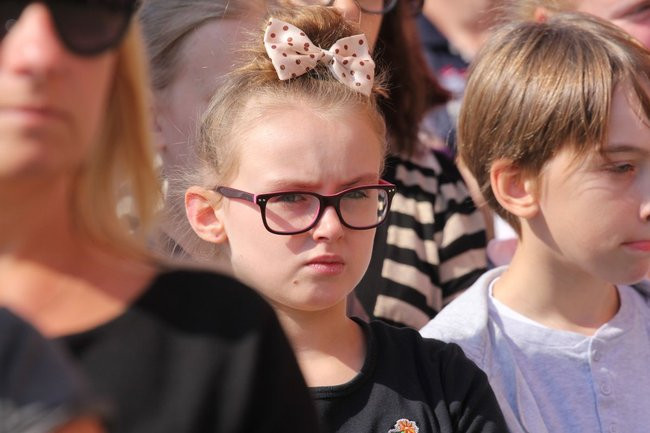 Zbrodnia na dworcu upamiętniona (zdjęcia)