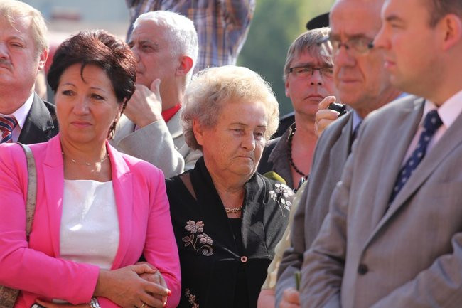 Zbrodnia na dworcu upamiętniona (zdjęcia)