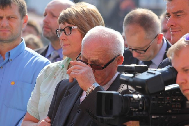 Zbrodnia na dworcu upamiętniona (zdjęcia)