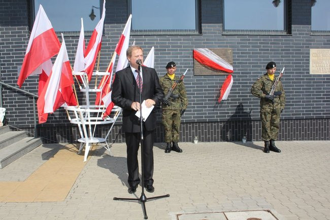 Zbrodnia na dworcu upamiętniona (zdjęcia)