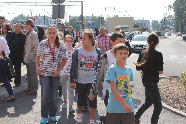 Zbrodnia na dworcu upamiętniona (zdjęcia)