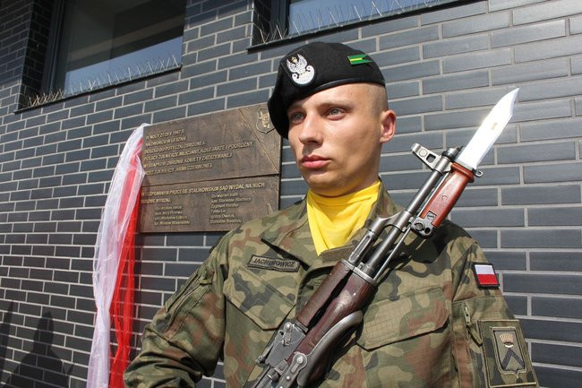 Zbrodnia na dworcu upamiętniona (zdjęcia)