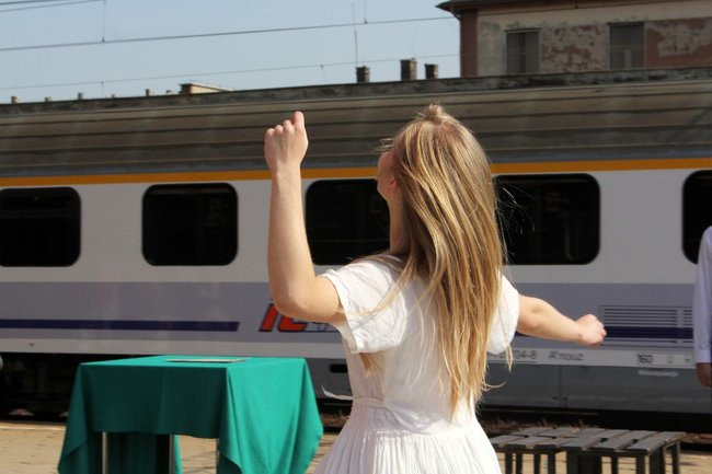 Zbrodnia na dworcu upamiętniona (zdjęcia)