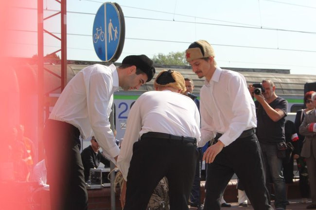 Zbrodnia na dworcu upamiętniona (zdjęcia)