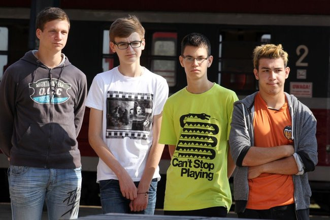 Zbrodnia na dworcu upamiętniona (zdjęcia)