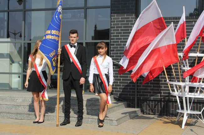 Zbrodnia na dworcu upamiętniona (zdjęcia)